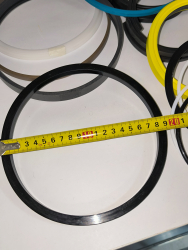 Набор уплотнений гидроцилиндра стрелы Ø200/125 PUTZMEISTER